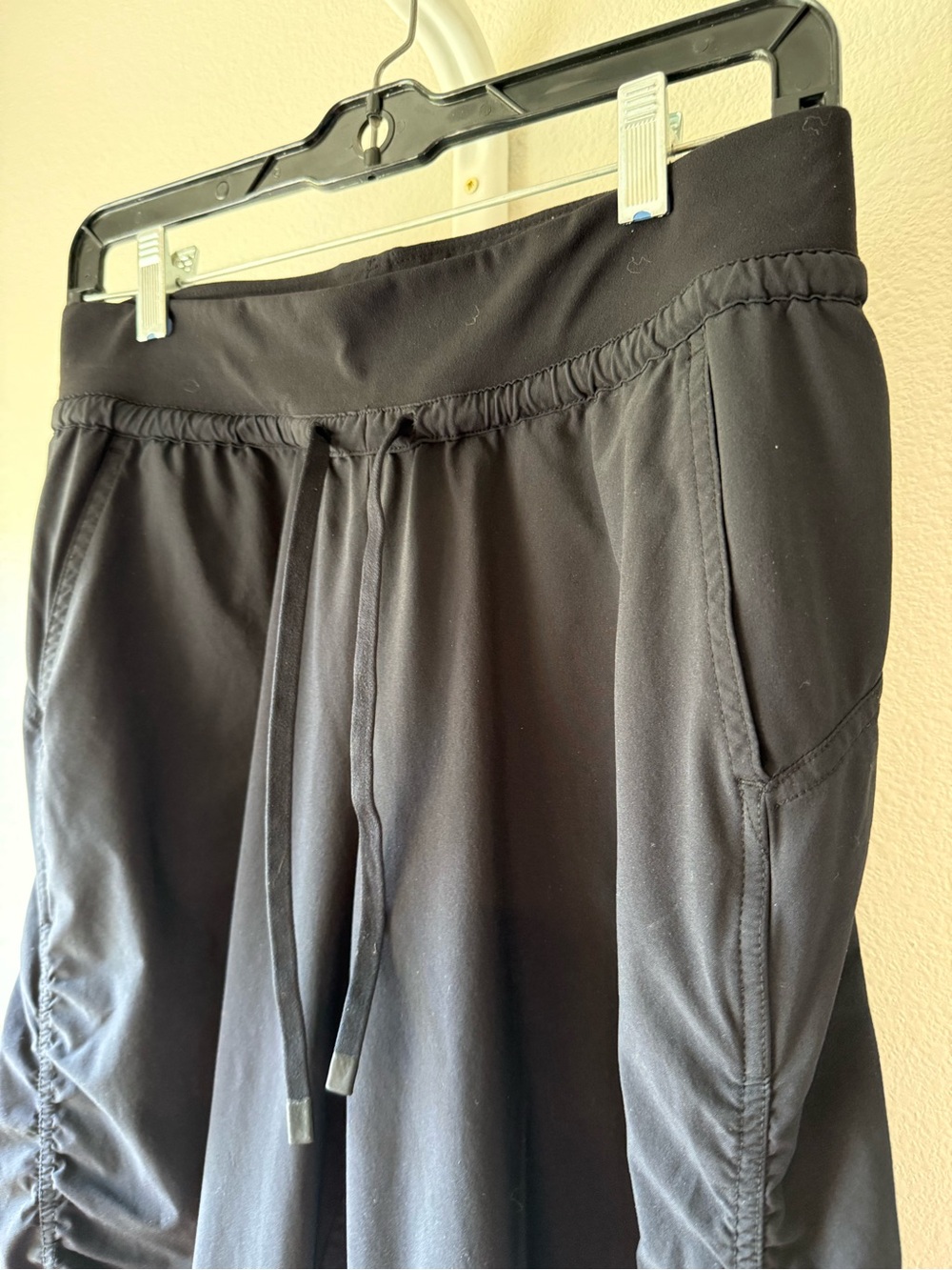 Athleta Black Ruched Drawstring Joggers - Picture 2 of 9